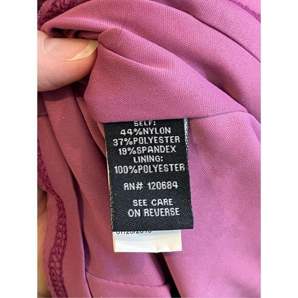 TORRID Magenta Pink/Purple Raise Velvet Floral Print Scoop Neck Cap Sleeve Knee - Picture 7 of 10